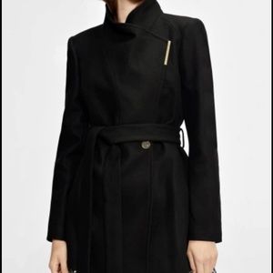 BNWT Ted Baker wool wrap short coat 
Ted Baker size 4(medium-Large)